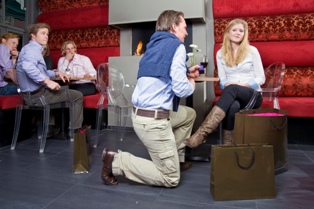 Should You Take Her To a Restaurant to Propose?